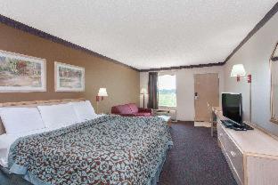 Quality Inn & Suites Decatur Priceville I-65 - 7