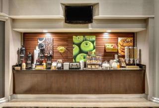 La Quinta by Wyndham Dallas - Addison Galleria - 1