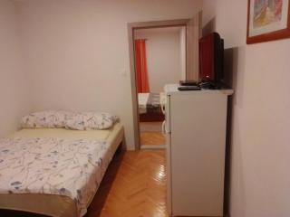 Apartments by the sea Tucepi, Makarska - 13955 - 2