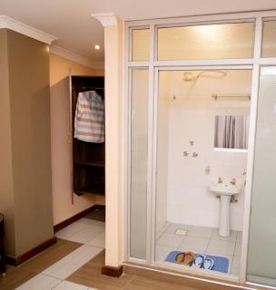 Lagos Hotel - Nairobi - 8