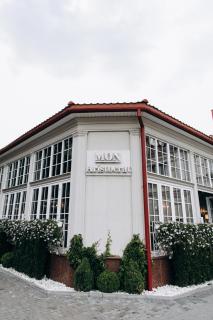 Hotel Aristocrat - 9