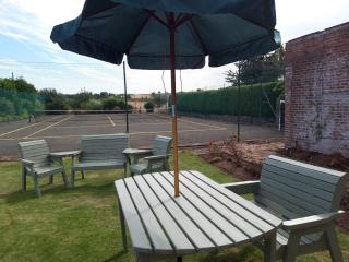 Upper Eyton Farmhouse B&B - 3