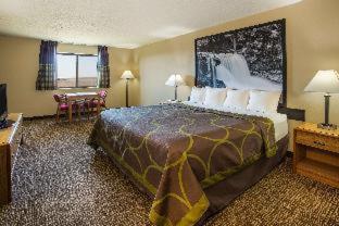 Super 8 by Wyndham Remington - Remington - 8