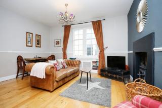 JOIVY Stunning 1 bed flat near Edinburgh Castle - 0