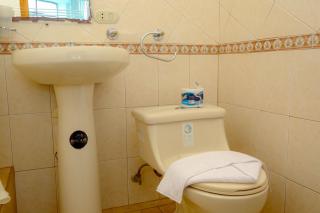 Hostal Sir Francis Drake - Puerto Ayora - 7