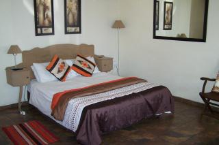 Lion's Den guesthouse - 2