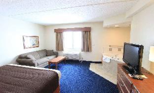 AmericInn by Wyndham Cedar Rapids Airport - Cedar Rapids - 3