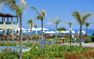 Mythos Beach Resort - 4