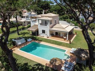 Villa Sunset,sleeps 9,heatable pool,walk to marina - Vilamoura - 0