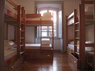 Inn Possible Lisbon Hostel - Lisbona - 9