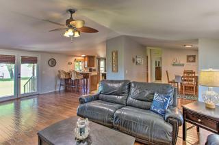 Lakefront Retreat with Pier, Bar Hut and Fireplace! - 6