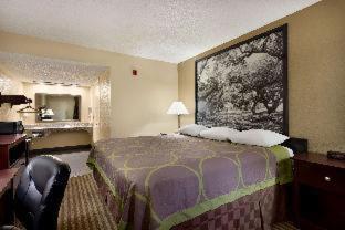 Super 8 by Wyndham Ruston - Ruston - 3