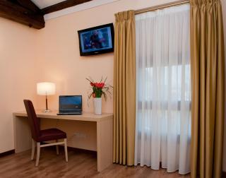 Hotel Villa Maternini - Vazzola - 3