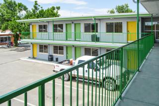 GREELEY UNIVERSITY INN/ GREELEY INN - 3