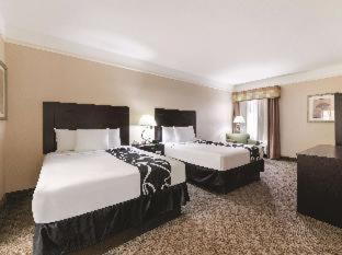 La Quinta Inn & Suites by Wyndham Pharr RGV Medical Center - 4