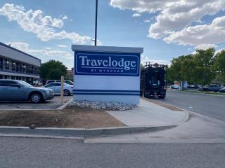 Travelodge by Wyndham Albuquerque West - Albuquerque - 9