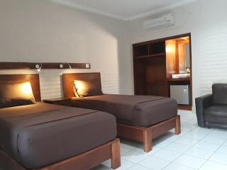 Puri Bali Hotel - 2