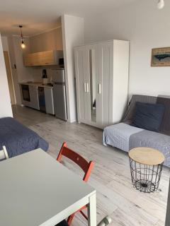 Four Oceans Blue Studio - Danzig - 2