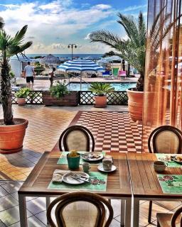 Hotel La Brezza frontemare - Lido di Jesolo - 9