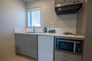 Amity Court Motel - Stratford - 1
