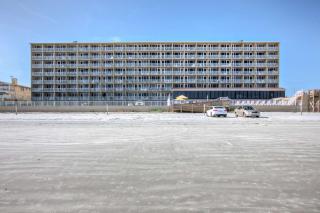 Pirates Cove Condo Unit #117 - Daytona Beach - 4