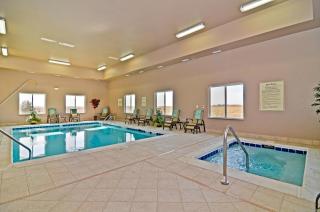 Best Western Plus Carousel Inn & Suites Burlington - 8