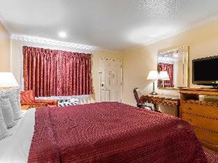 Quality Inn & Suites Gilroy - Gilroy - 2