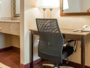 Wingate by Wyndham Pittsburgh New Stanton - 2