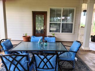 Hill Country Haute n Haus Relax and Renew - Fischer - 9