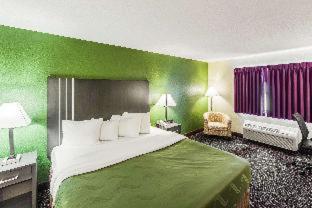 Quality Inn Decatur near US-224 - 8