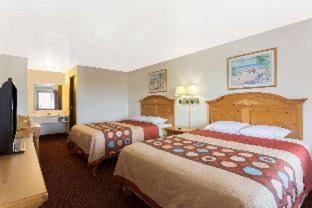 Super 8 by Wyndham Evanston - Evanston - 6