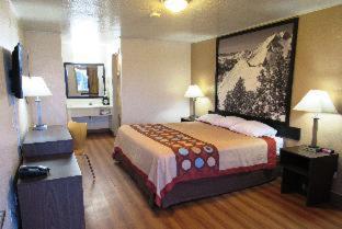 Super 8 by Wyndham Evanston - Evanston - 5