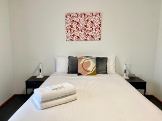 Sevens Avenue Guest House - 1