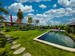 Villa Alisha Pererenan Canggu - Canggu - 9