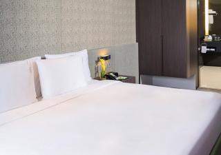 Holiday Inn Bangkok Sukhumvit by IHG - 1