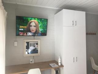 Wedmore Place with Solar - 1