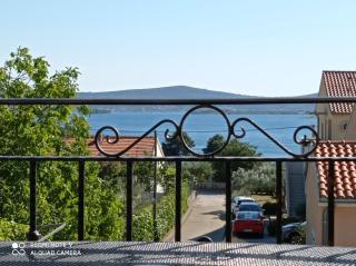 Apartments Vodopija 300m to the beach - Sveti Filip i Jakov - 2