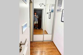 Warsaw Apartment. METRO SŁODOWIEC - 4