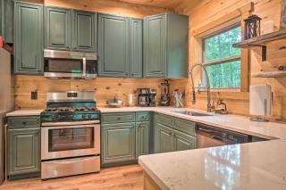 Peaceful Cabin on 3 Private Acres Deck and Fire Pit - 1