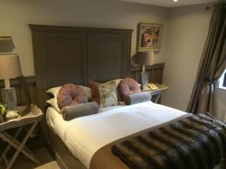 The Old Schoolhouse Inn - 9