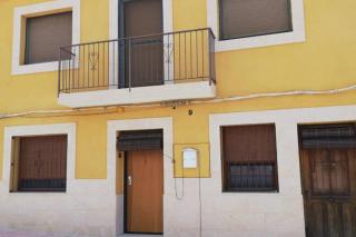 Casa con terraza/Confortable house with terrace - Aigues - 3