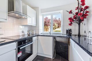 2 Bed Flat, Dedicated workspace, Parking, 4KTV - Londra - 9
