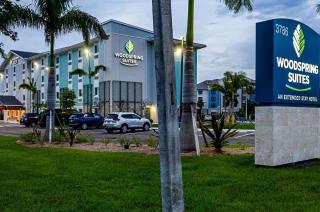 WoodSpring Suites Naples - Naples - 7