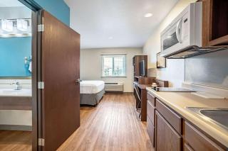 WoodSpring Suites Naples - Naples - 1