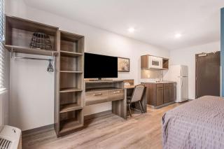 WoodSpring Suites Doral Miami Airport - 1