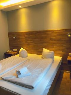 Hotel Residenz Duesseldorf - 4