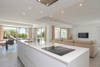 Graham Holiday Rentals - Les Bassetes - 6
