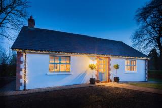 Duneden Cottage and Grounds - Randalstown - 0