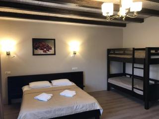 Amarena SPA Hotel - Breakfast included in the price Spa Swimming pool Sauna Hammam Jacuzzi Restaurant inexpensive and delicious food Parking area Barbecue 400 m to Bukovel Lift 1 room and cottages - 7