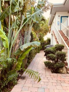 4145 By The Sea Inn & Suites - 8